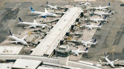 Antrian pesawat tujuan Internasional di bandara Juanda