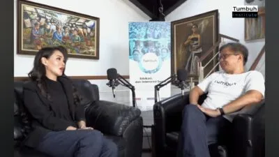 Rocky Gerung Bahas Isu Lingkungan Bersama Gubernur Terpilih Sherly Tjoanda
