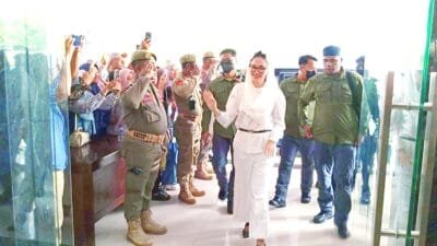 Laksanakan Misi Kemanusiaan, Satpol PP Bantu Pengamanan Jamaah Haji Maluku Utara 