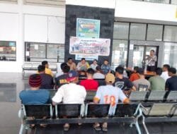 Lewat Pendekatan Humanis, Satlantas Polres Halsel Edukasi Pengguna Jalan