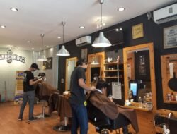 Cerita Pemuda Halmahera Timur, Dari Tambang ke Barbershop 