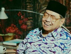 Ketika Gus Dur Menertawakan Fanatisme Orang NU