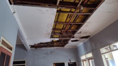 Mahasiswa Maluku Utara di Malang Bertahan di Asrama Rusak