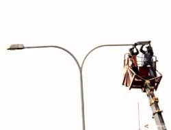 Warga Kota Ternate Bayar Pajak, Lampu Jalan Tetap Gelap