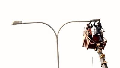 Warga Kota Ternate Bayar Pajak, Lampu Jalan Tetap Gelap