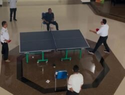 Smash Tajam Aka Bungkam Perlawanan Sengit di Hardiknas